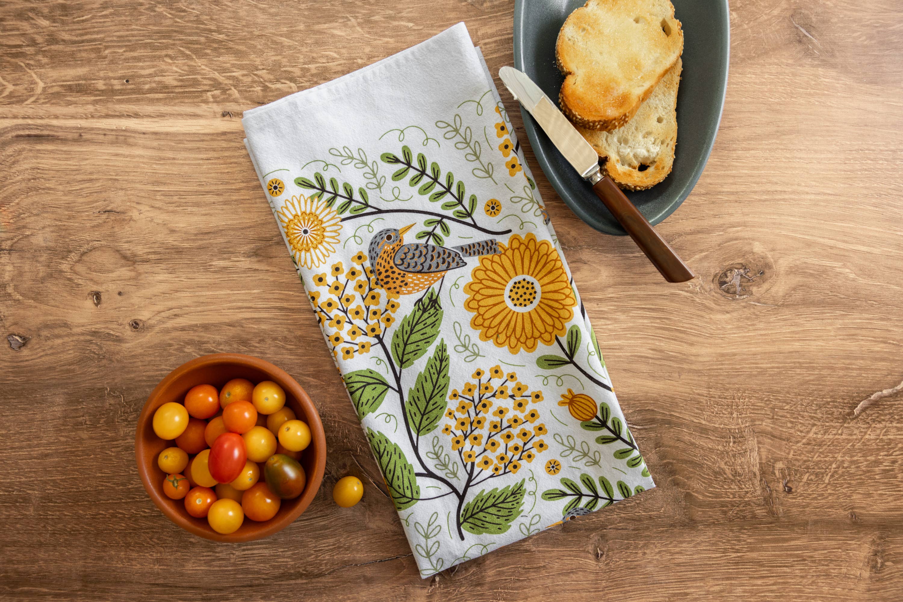Gingiber Mums & Robins Tea Towel | Artisan-Illustrated Cotton Kitchen Towel