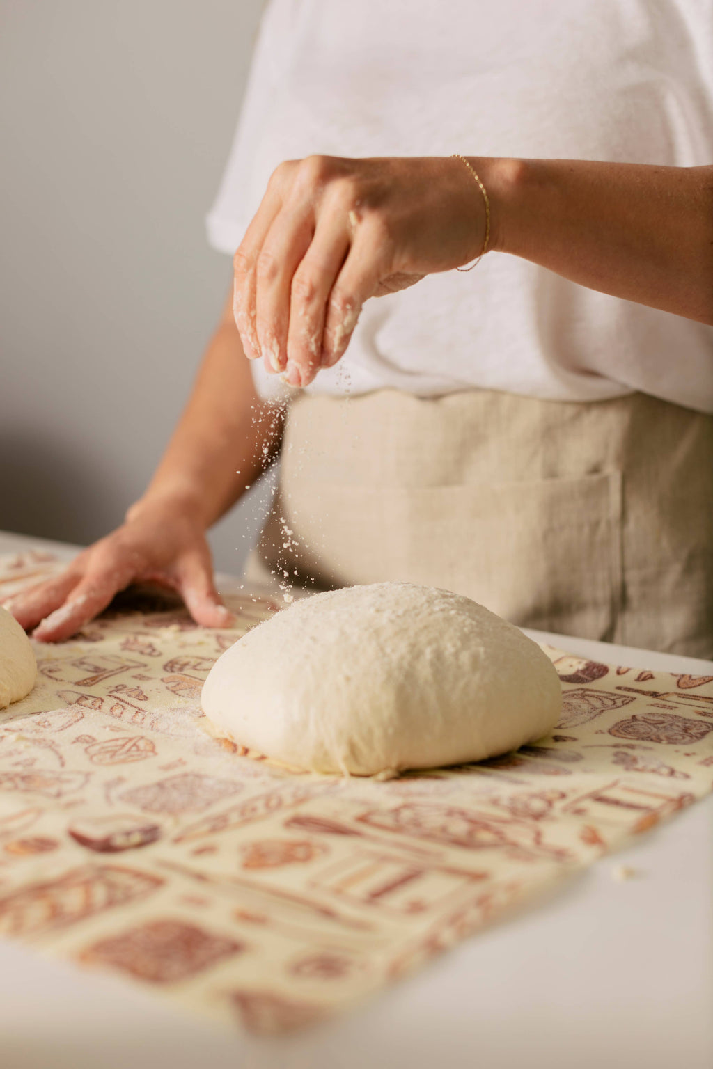 Bee’s Wrap® Bakery Lane Cut-to-Size Reusable Wrap Roll