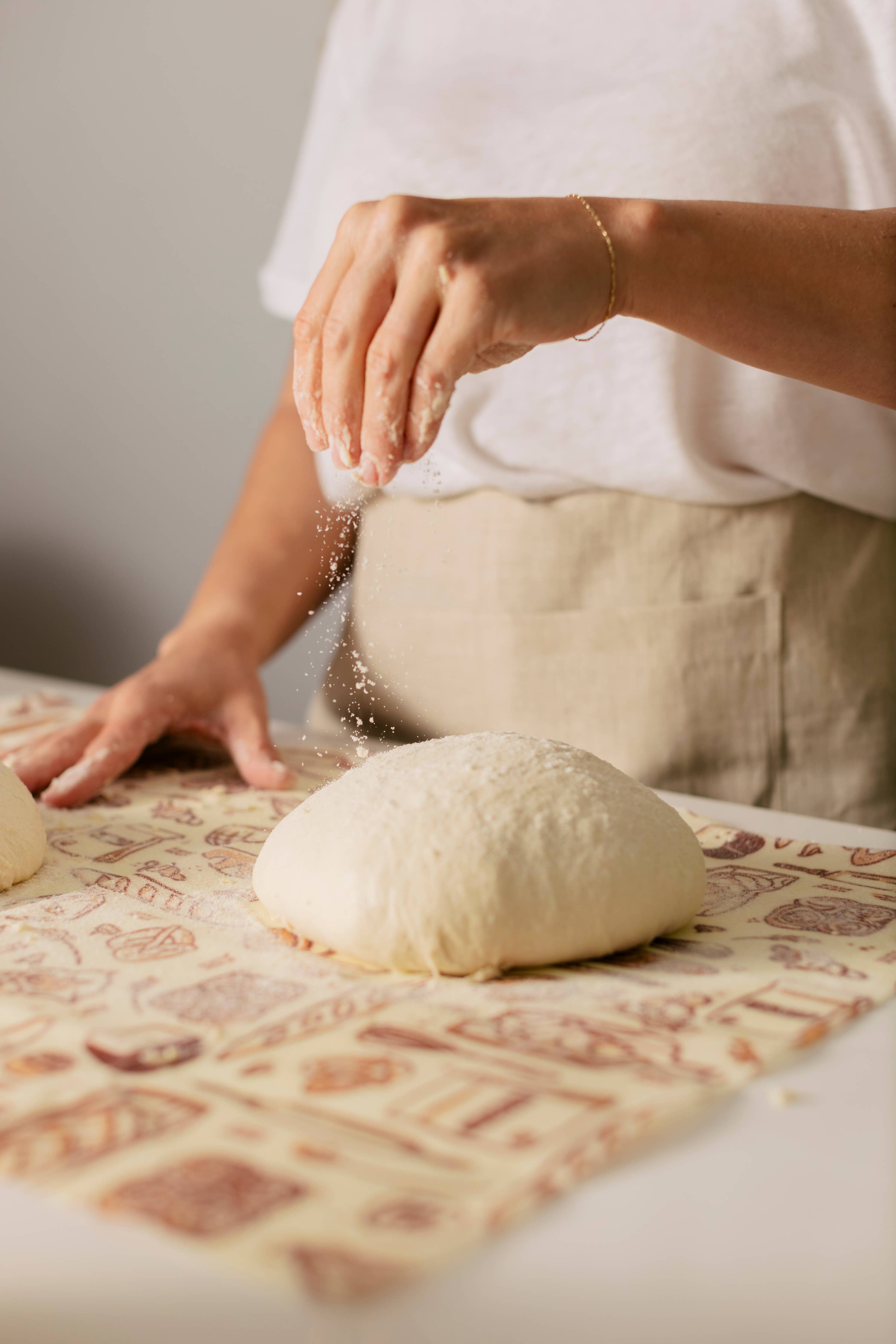 Bee’s Wrap® Bakery Lane Cut-to-Size Reusable Wrap Roll