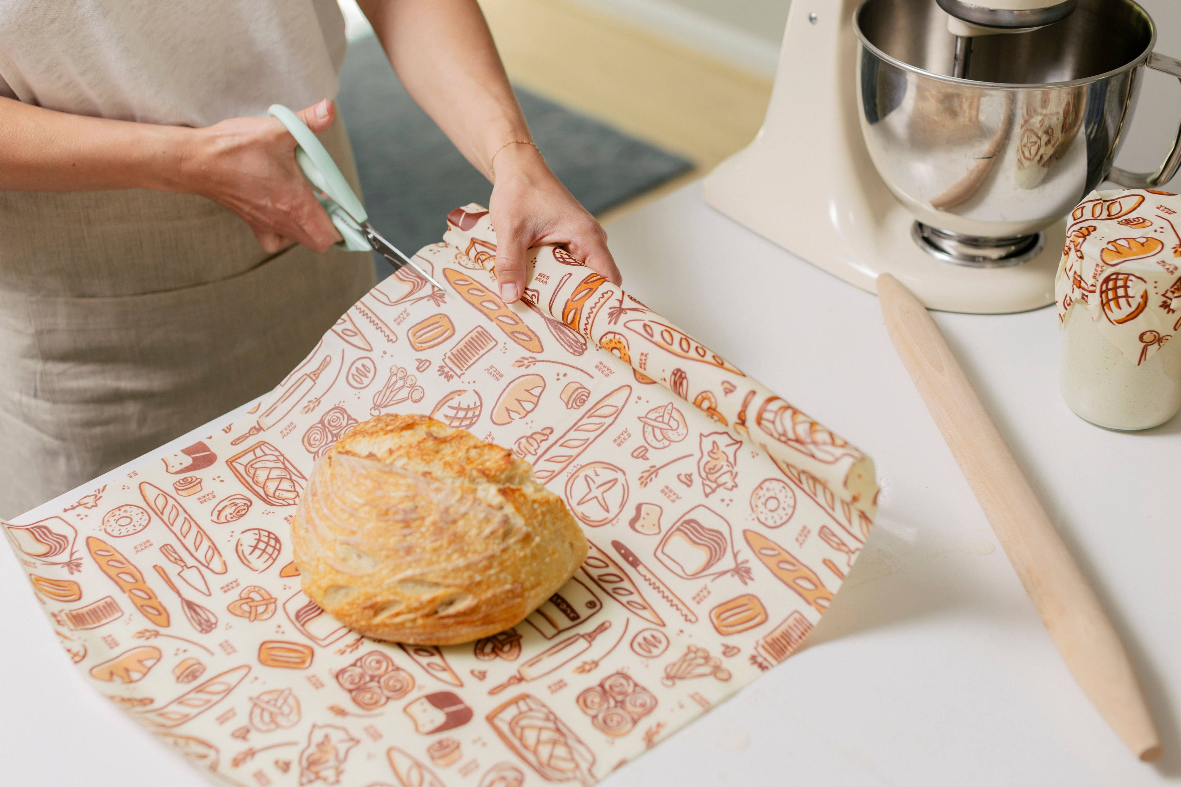 Bee’s Wrap® Bakery Lane Cut-to-Size Reusable Wrap Roll