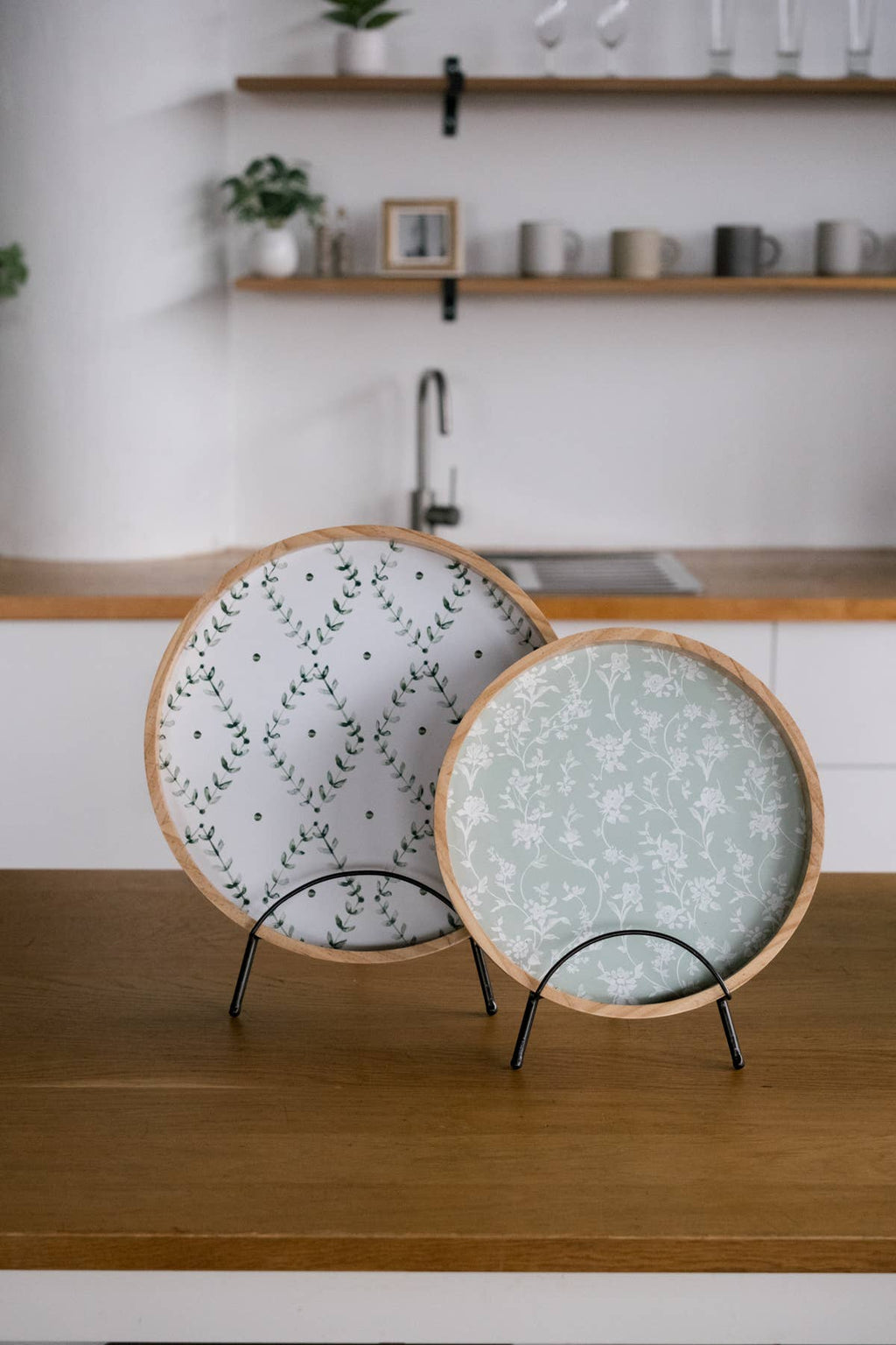 Cottage Bloom Wooden Round Tray S/2