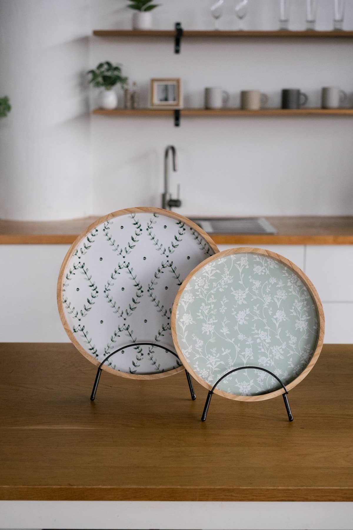 Cottage Bloom Wooden Round Tray S/2