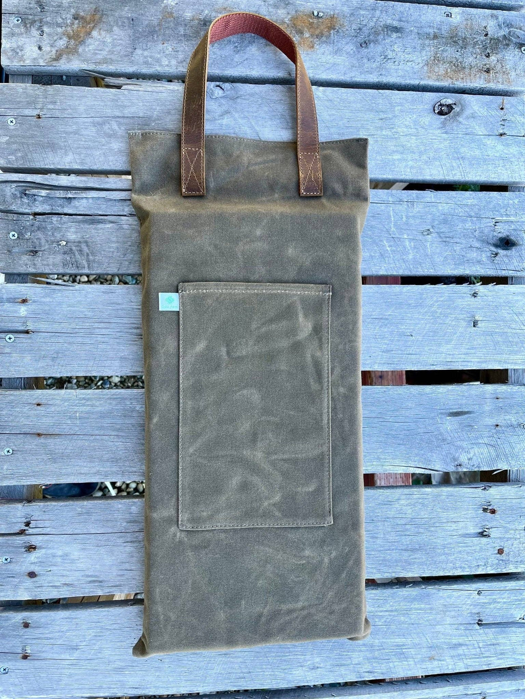 NEW | Gardening Knee Pad – Waxed Canvas Garden Kneeler with Tool Pocket