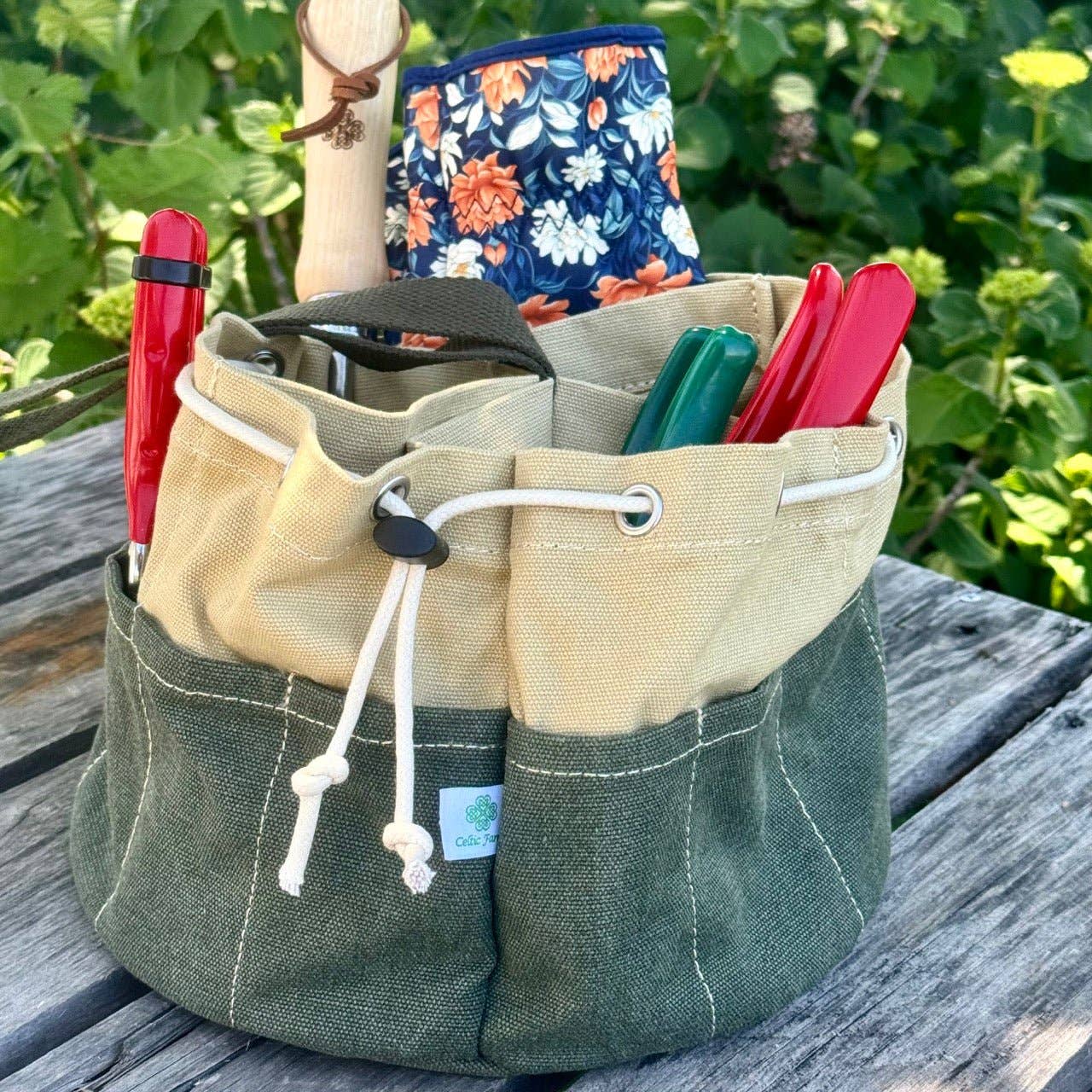 Waxed Canvas Garden Tool Organizer, Charming Bucket Tote for Cottage Garden Storage